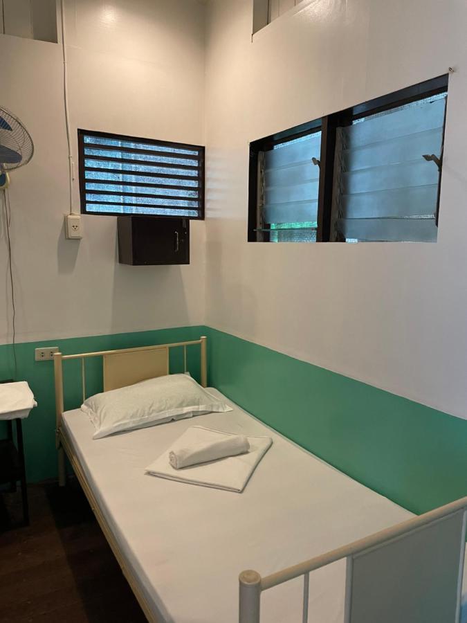 Austrias Guest House Эль-Нидо Экстерьер фото
