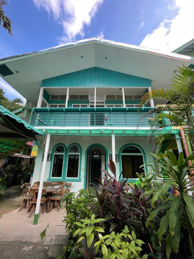 Austrias Guest House Эль-Нидо Экстерьер фото
