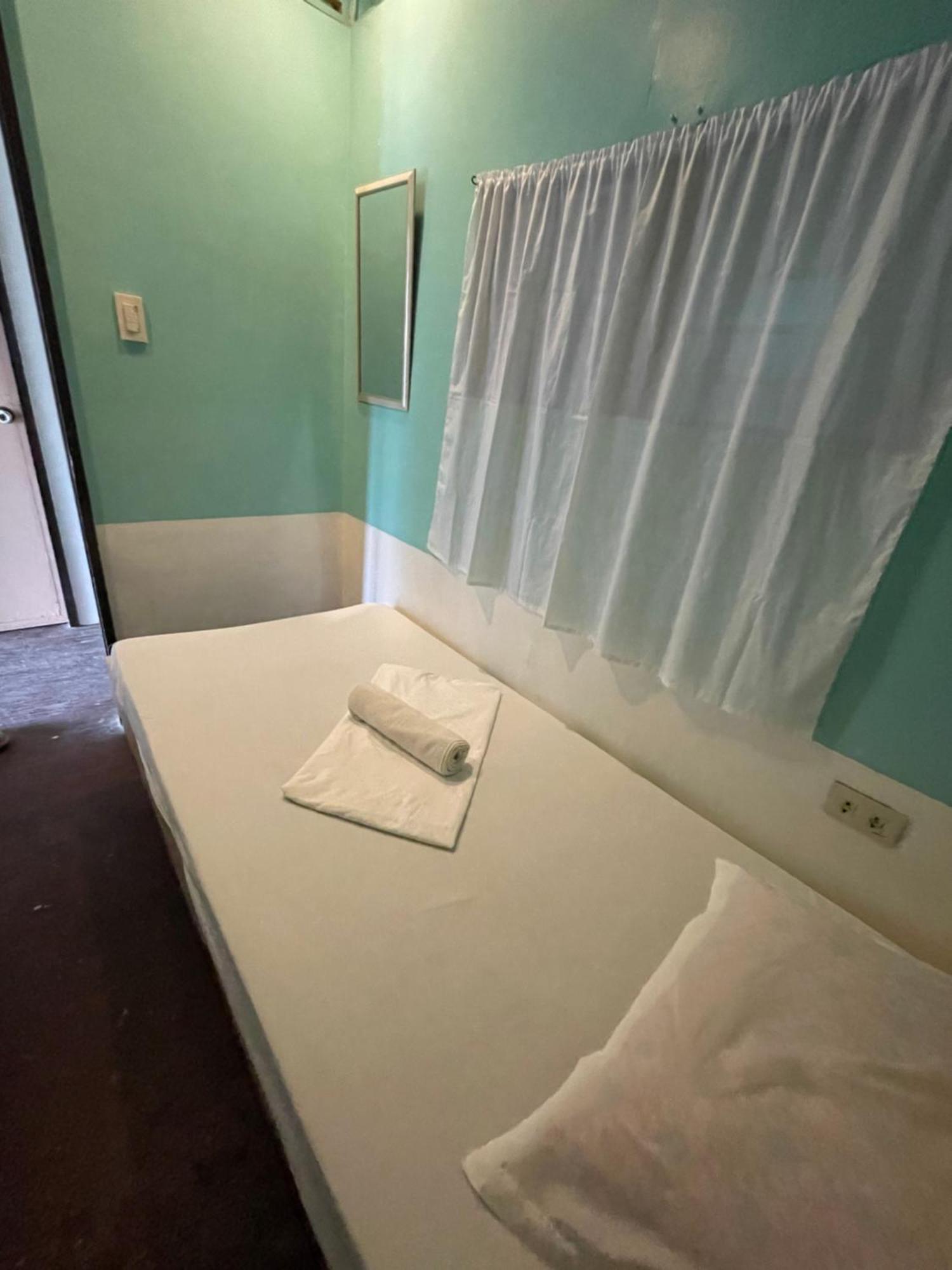Austrias Guest House Эль-Нидо Экстерьер фото
